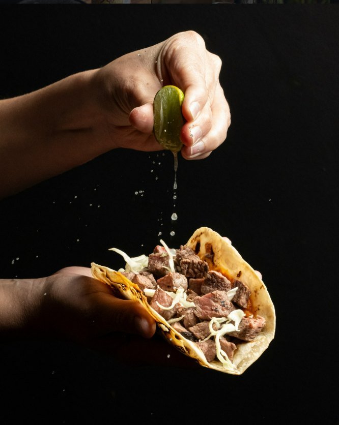 El Taco de Armando: top sirloin a la brasa con limón recién exprimido